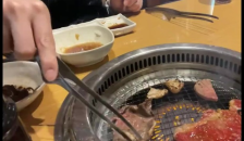 Nasty Office Worker Woman Eats Yakiniku alone on Holidays β