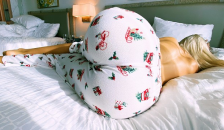 Step Mom Wakes up to Hard Cock of Step Son he Helps MILF to Cum Quick Carry Light