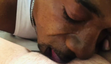 EATING HER PUSSY THE RIGHT WAY!!
