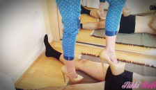 12 - my Naughty Stepsister - Part.1 : Lola's Gorgeous Feet - Nikki's WE #3